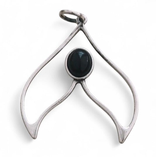 Midnight Tail Pendant